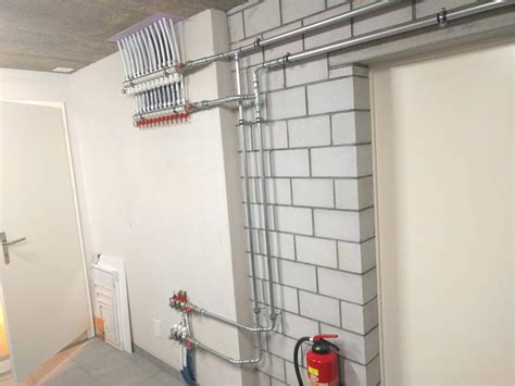 Bei uns wurden die wände verputzt. Haus Isolieren Stilvolle Kosten Dekoration Wande Verputzen ...
