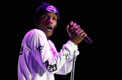 Singer Asap Rocky Performs At Rihannas Diamonds World Tour Fashion