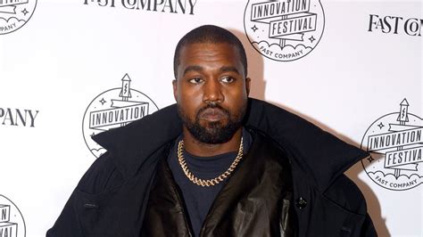 Kanye West Causa Polêmica Com Camiseta E Tenta Humilhar Jornalista Em