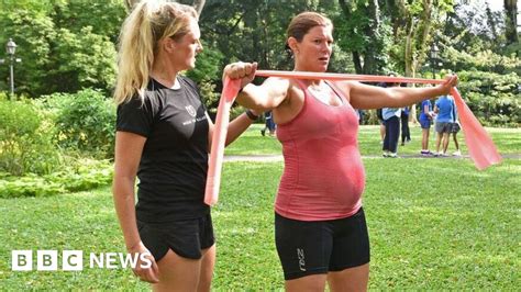 Nine Month Stretch The Rise Of Prenatal Exercise Classes Bbc News