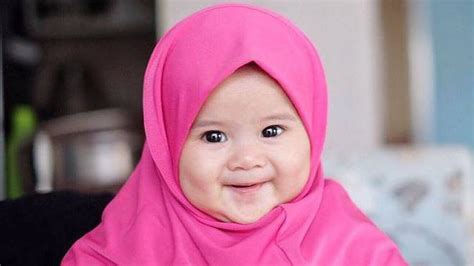 Tentu tujuannya agar anda memiliki referensi mengenai arti nama anak perempuan bagi calon anak perempuan anda yang akan lahir, senin (3/8/2020). 150 Nama Bayi Perempuan Islam dalam Al-Qur'an yang ...
