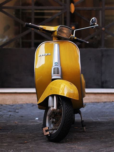 1000+ images about Yellow Vespa on Pinterest