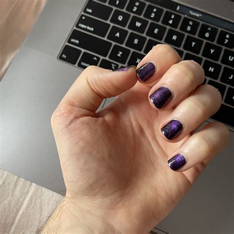 This Magnetic Polish Gives You Velvet Nails At Home—and I Tried It
