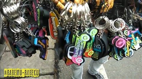 We did not find results for: Pasar Baru Bandung Jalan-jalan cari oleh-oleh Eps.17 - YouTube