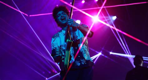 In Photos Bruno Mars Delivers ‘magical Performance During Sold Out