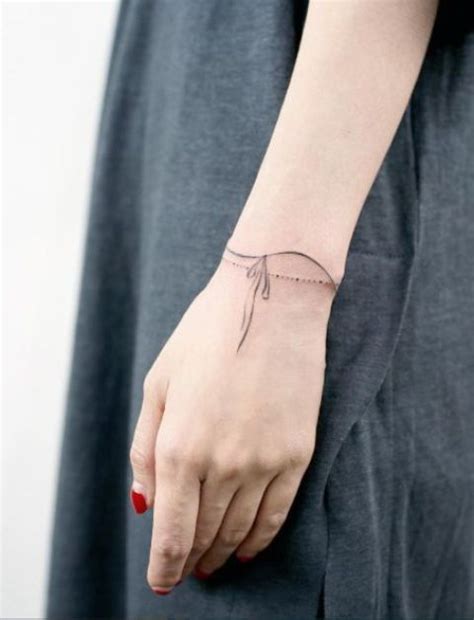 22 Bracelet Tattoo Ideas For Women Styleoholic