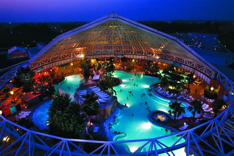 Pleasantly Lost In Paradise Therme Erding The World S Biggest Thermal Spa
