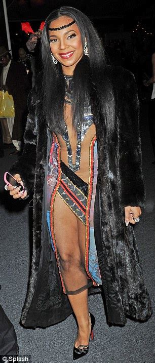 Ashantis Raunchy Pocohantas Inspired Dress At New York Fashion Week Daily Mail Online