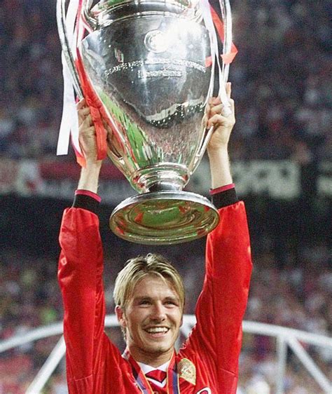 David beckham manchester united poster druck kunst. David Beckham nach seinem Rücktritt: Seine Erfolge und ...