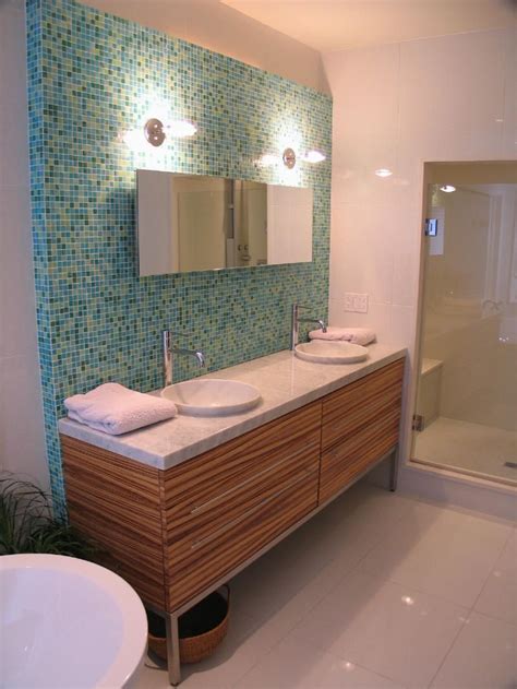 Mid century bathroom tile ideas. Bringing Back The Past-Vintage Bathroom Tile Ideas That ...