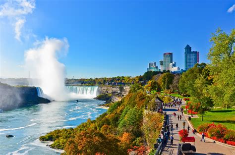 Canada Day In Niagara Falls Frenzy Tours