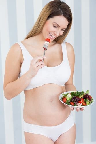 The Most Common First Trimester “unhealthy” Cravings And The Better
