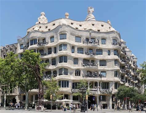 Casa Milà La Pedrera 1906 1910 Antoni Gaudí