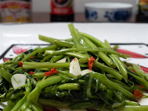 Morning Glory Vegetable Stir-fry (Rau Muong) - The Roaming Fork