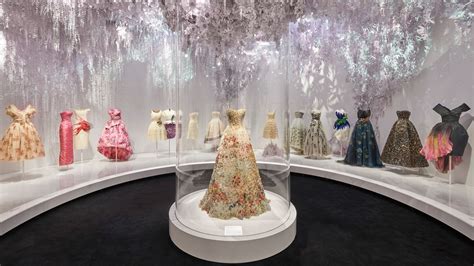 Christian Dior Designer Of Dreams Visit The Exhibition Online Via