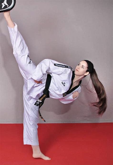 Pin By Anthony Walker On Martial Arts Taekwondo Girl Female Martial