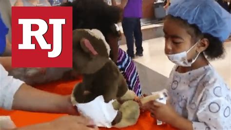 Centennial Hills Hospital Hosts Teddy Bear Clinic Youtube