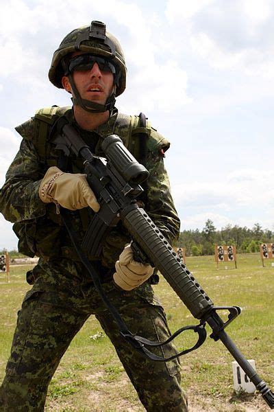 Cf Infantryman With C7a2 Military Soldiers Canadian Army Canadian