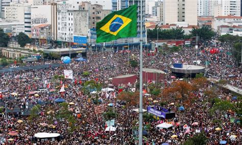 Com mais de 12 milhões de habitantes, segundo o ibge, são paulo é a cidade mais populosa de todo o hemisfério sul e considerada a 14ª cidade mais globalizada do planeta. Ele Não: cómo fue la manifestación contra Jair Bolsonaro ...