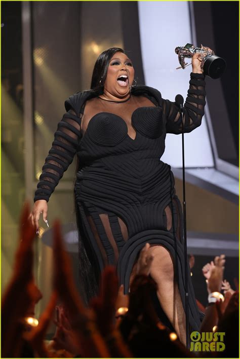 Lizzo Sends Message To Her Haters Aka Aries Spears After Winning At