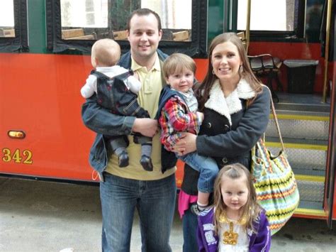 Grace annette the duggar family tv series debuted on tlc in 2008 and was called 17 kids and counting. Josh & Anna Family | Duggars, 19 kids, Duggar family