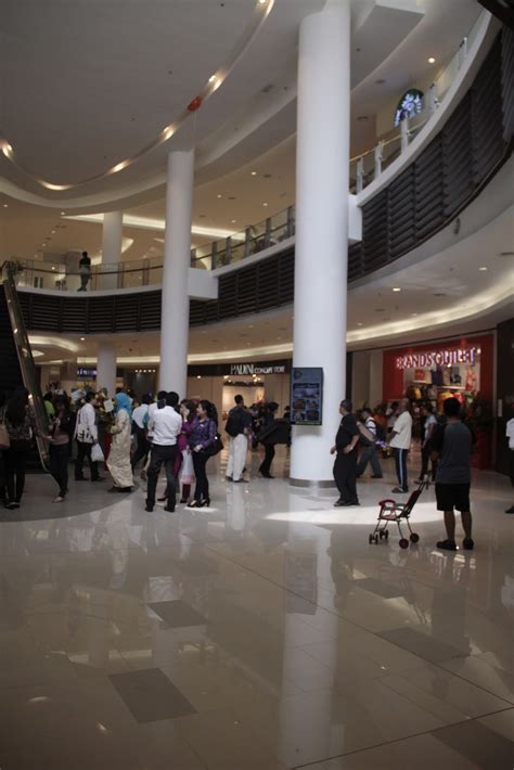 Paradigm's cinema speakers deliver fantastic performance through the clever use of technology. Black & Pink.: Lepaking at Paradigm Mall