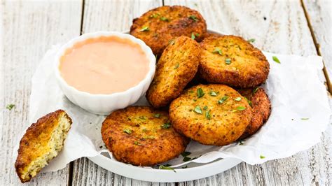 Como te he comentado en otras ocasiones, yo soy más partidaria de hacer frituras con. Receta de Croquetas de Coliflor | QueRicaVida.com