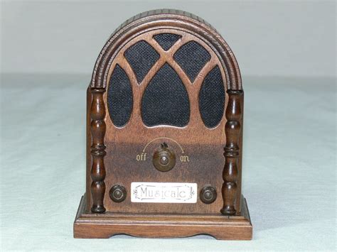 Old Time Radio Music Box By Berkeley Designs Plays Those Were The