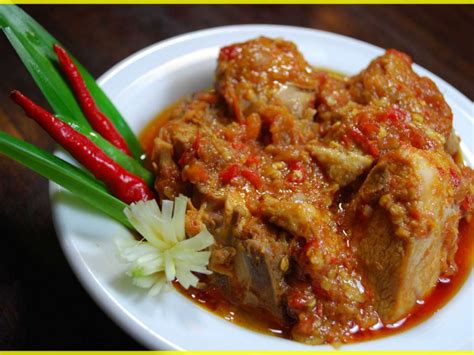 Hampir semua orang menyukai olahan dari bahan utama daging ayam ini. Resep Masakan Nusantara Ayam Rica-Rica Pedas Khas Manado ...