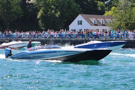 Start Your Engines Boyne Thunders Powerboats Roar Into Town This Weekend