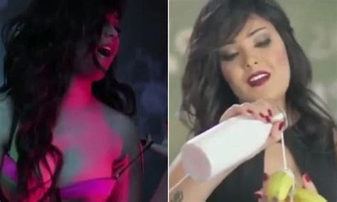 Egyptian Singer Detained Over Racy Video Clip Daily Mail Online