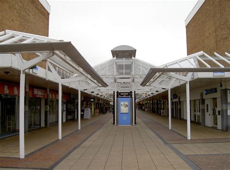 Yate Shopping Centre © Neil Owen Cc By Sa20 Geograph Britain And