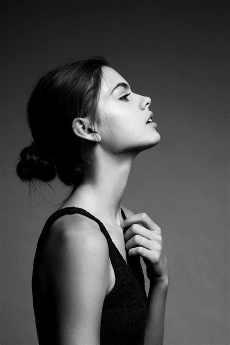 Pin By Erica Roberts On Side Profile Portrait Photography Women Profile Photography Portrait