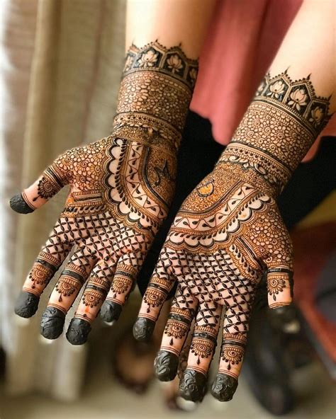 Pakistani Bridal Mehndi Designs 2022