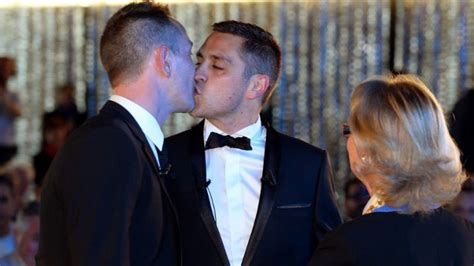French Mayors Cant Refuse To Marry Gay Couples Top Court