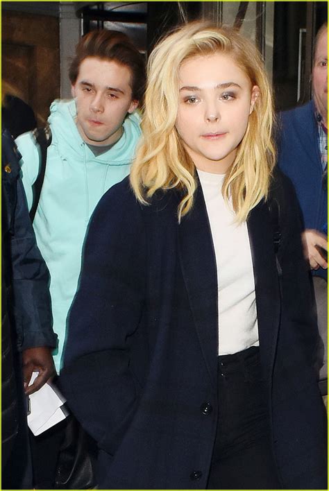 Chloe moretz and brooklyn beckham have been in an on and off relationship since 2014. Brooklyn Beckham & Chloe Moretz Get Close in New Insta Pic ...