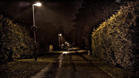 Rainy Night Wallpapers Top Free Rainy Night Backgrounds Wallpaperaccess