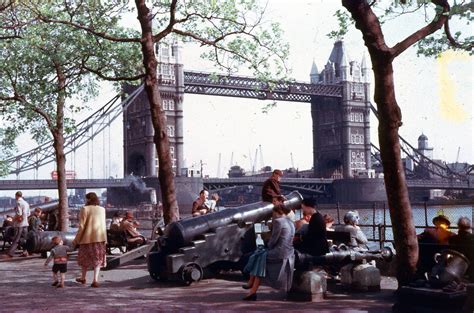 48 Stunning Kodachrome Photos That Document Everyday Life Of Britain In