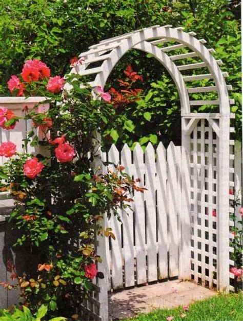 Today's modern cottage gardens look just as lovely—a spill of color as edible and ornamental plants mingle and flop over the edge of a walkway. Fascinating Garden Gates Ideas That Will Inspire You