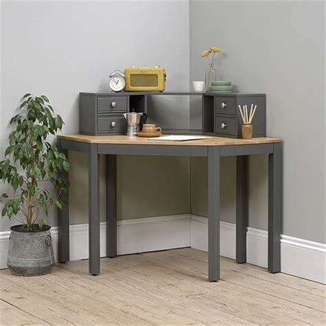 You will find small corner desks with storage and without and there's something there to fit even the smallest office space. Small corner desks | Computer desks with storage options ...