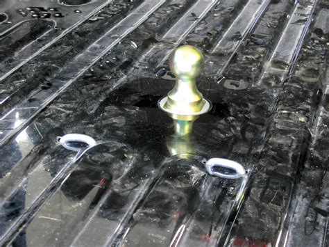 Amzn.to/35qzcfl regular hitch link today we are installing a b&w gooseneck hitch in a 2019 ram 2500 with megacab, ram box and the cummins turbo diesel. 2015 Ram 2500 B&W Turnoverball Underbed Gooseneck Trailer ...