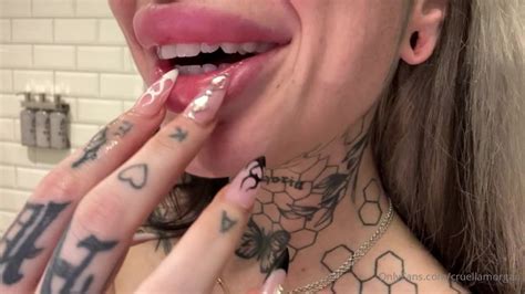 Cruella Morgan Onlyfans Finger Sucking