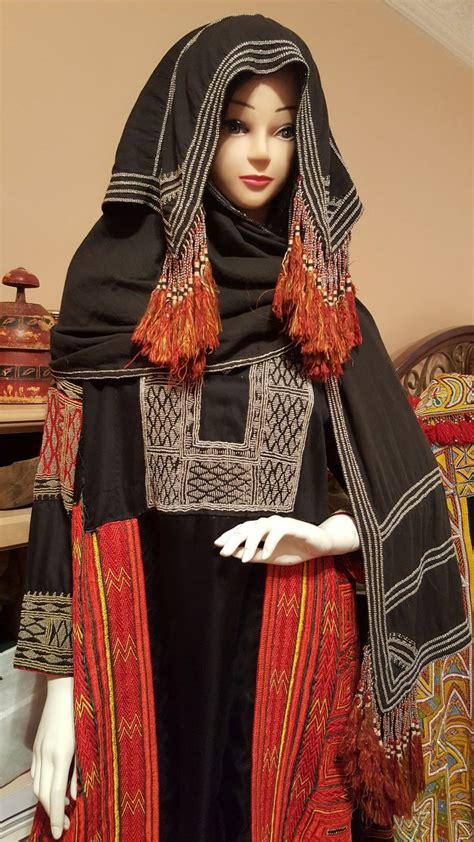 Pin On Saudi Arabia Traditional Clothing