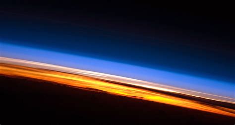 Earths Atmosphere From Iss Center For Science Education