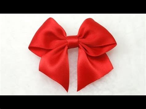 Follow this simple tutorial and learn how to make a bow out of ribbon. Make Simple Easy Bow, DIY, Ribbon Hair Bow, Tutorial, Bow #3 - YouTube