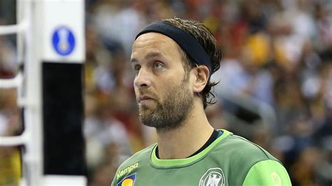 Seit 2009 spielt silvio heinevetter für die füchse berlin. Silvio Heinevetter bestürzt: Fan stirbt vor Handballspiel ...