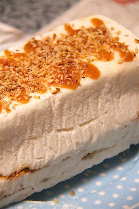 Una manicure dal look decisamente professionale in tema natalizio ed è fatta in casa utilizzando stencil e stampini per le unghie! Viennetta fatta in casa ricetta - Le Ricette dell'Amore ...