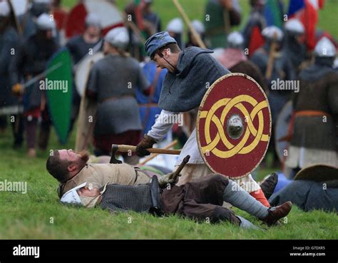 Battle Of Hastings Re Enactment Stock Photo Alamy