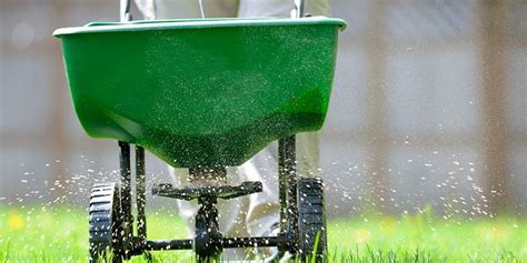 A vehicle with gas card, chemicals and equipment provided. Lawn Care in Keller, Texas | Gecko Green