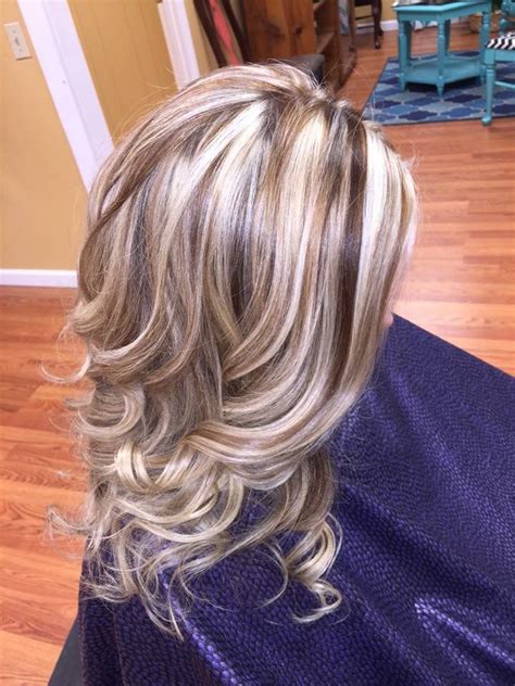 Blonde Highlights And Lowlights Hair Color Highlights Blonde Hair Color Brown Hair With